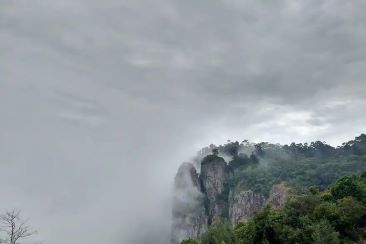 Pillar Rocks viewpoint Kodaikanal