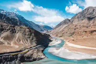 Pune to Leh Ladakh tour packages