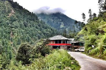 Tirthan Valley viewpoint